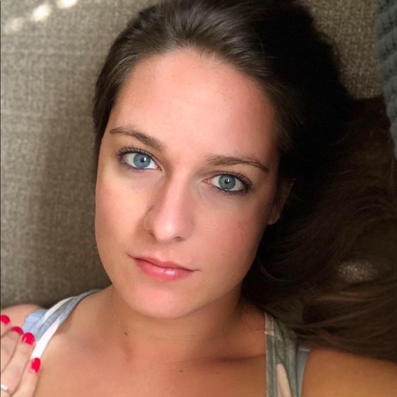 Meet Danielle - Picture 4 of 6